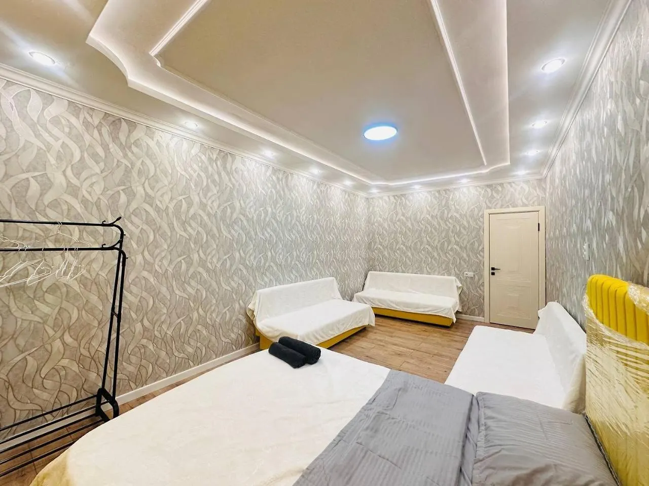 Уют Для Большой Семьи Рядом С Автовокзалом И Озером Сайран Almaty Apartment