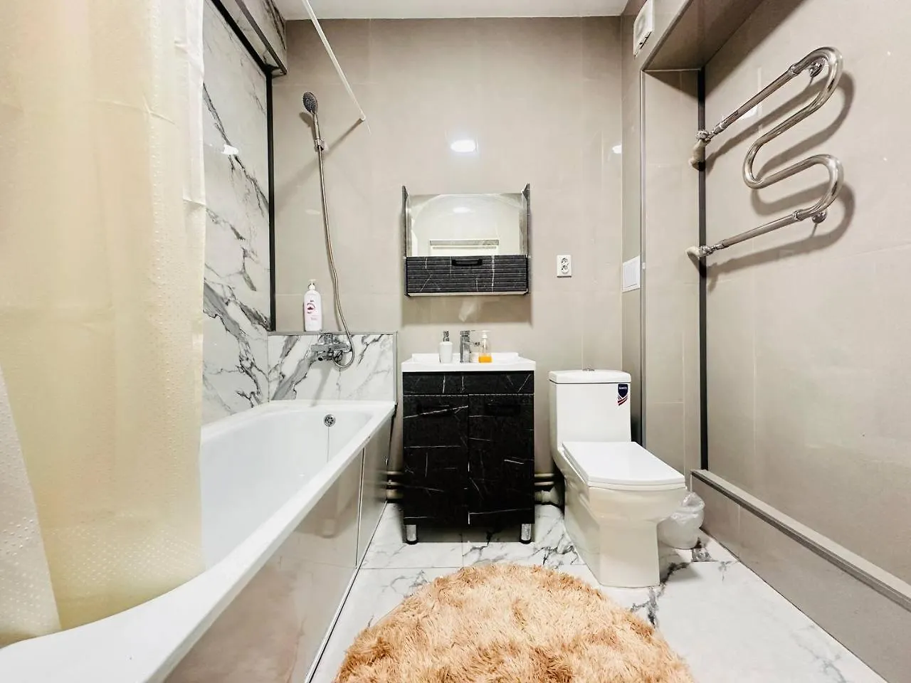 Apartment Уют Для Большой Семьи Рядом С Автовокзалом И Озером Сайран Almaty