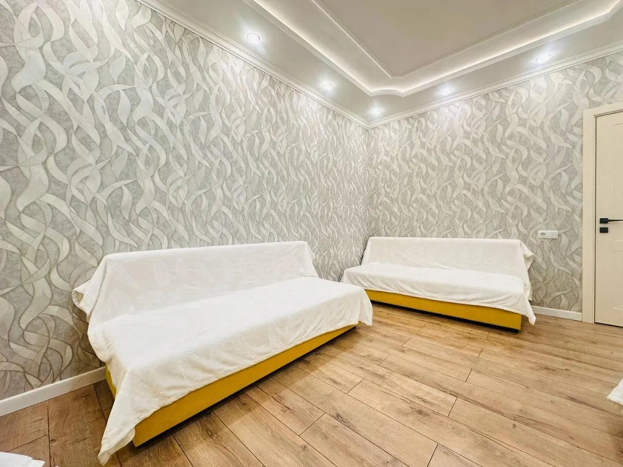 Apartment Уют Для Большой Семьи Рядом С Автовокзалом И Озером Сайран Almaty Kazakhstan